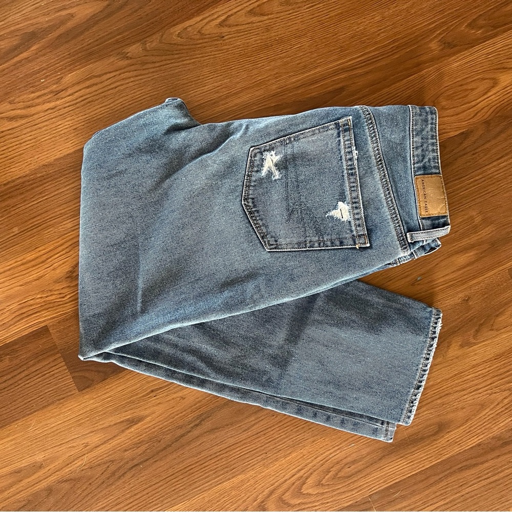 American eagle mom jeans